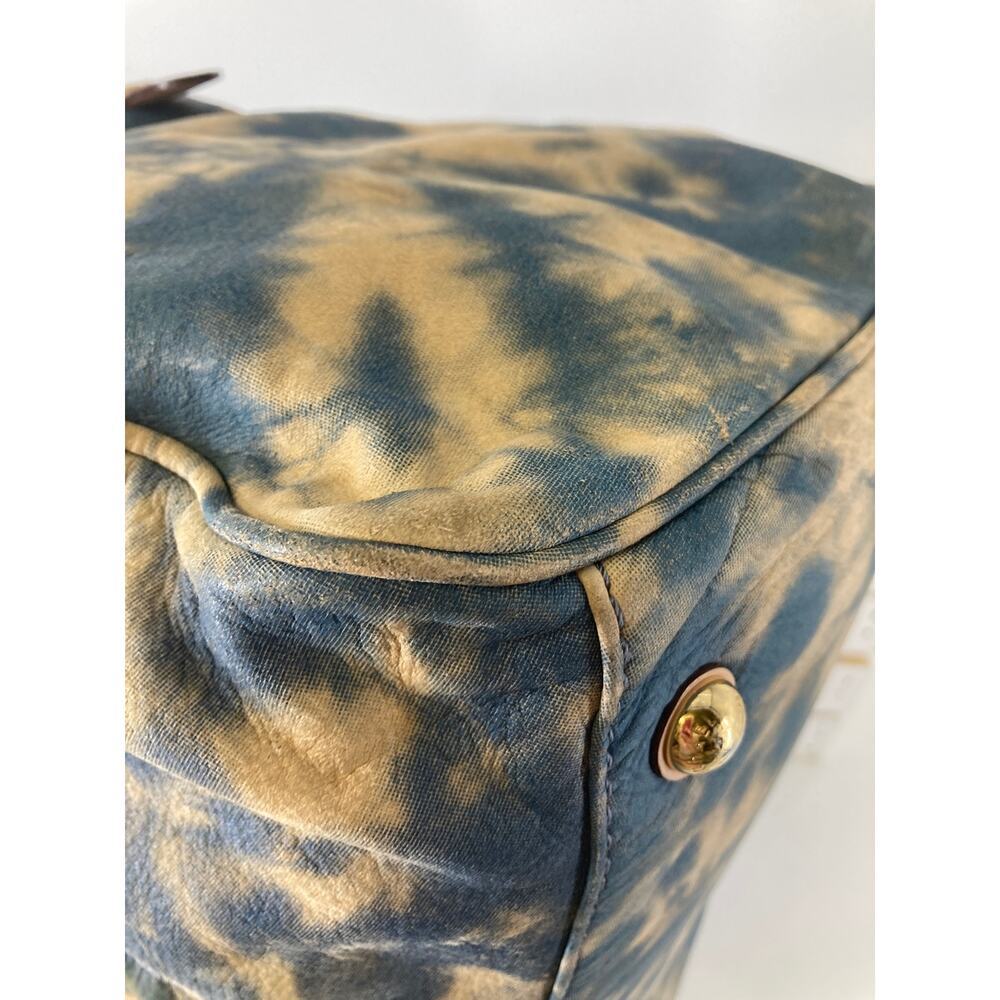 MICHAEL KORS, LARGE TAN, BLUE TIE DYE DUFFLE BAG (ASIS) - Picture 13 of 16